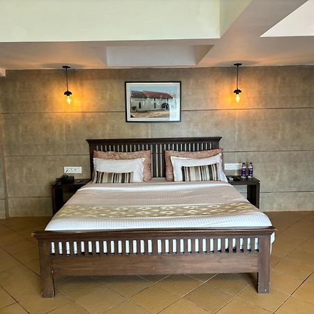 Silverador Resort Thane Εξωτερικό φωτογραφία