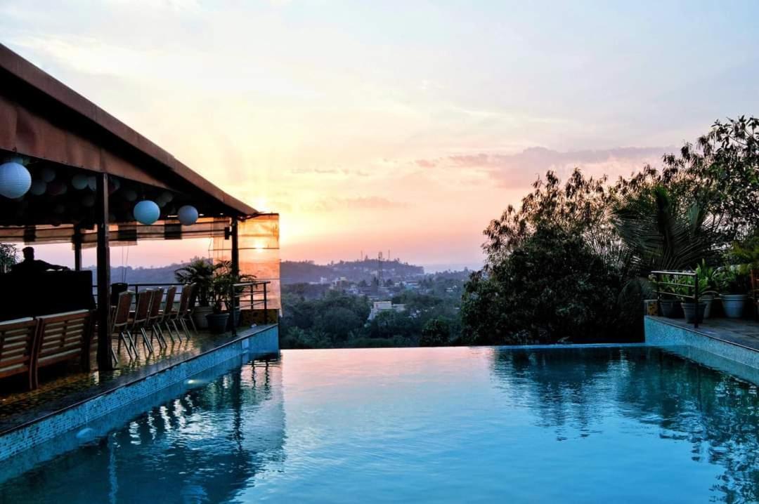 Silverador Resort Thane Εξωτερικό φωτογραφία