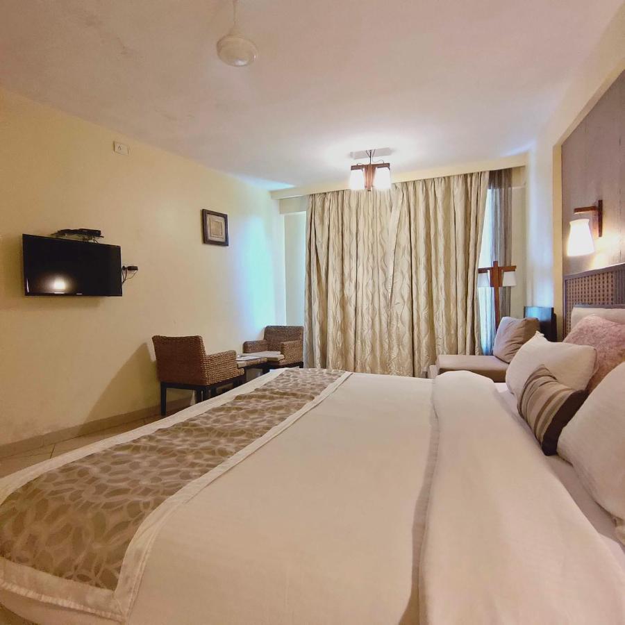 Silverador Resort Thane Εξωτερικό φωτογραφία