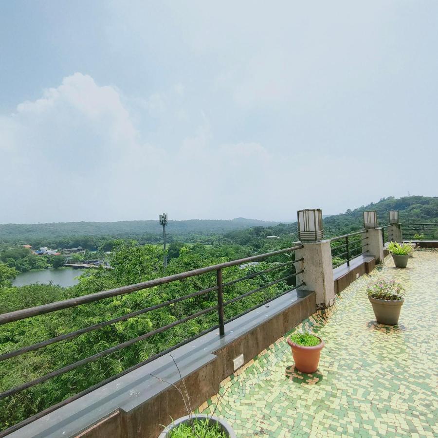 Silverador Resort Thane Εξωτερικό φωτογραφία